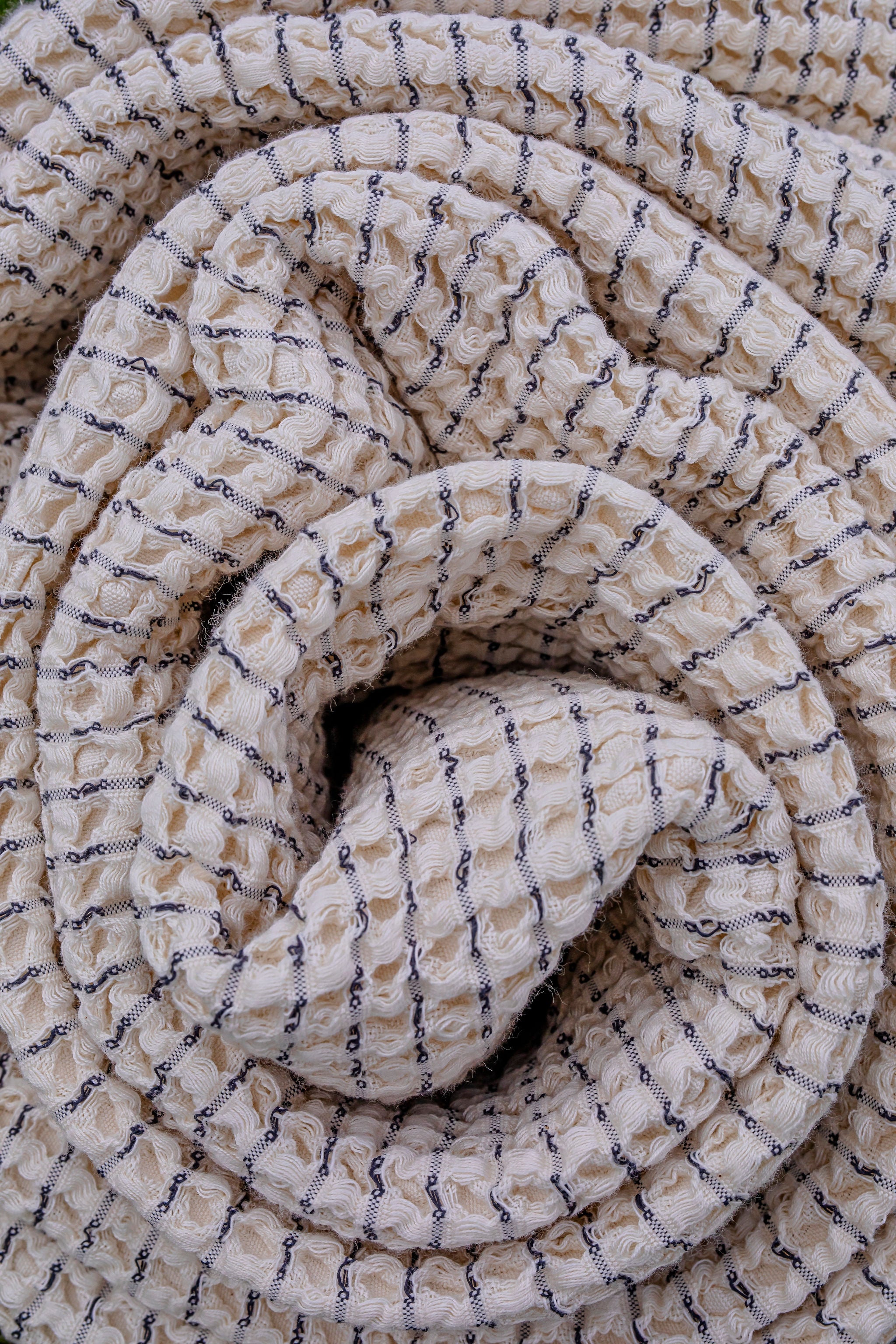 Natural Stripe Trama Throw
