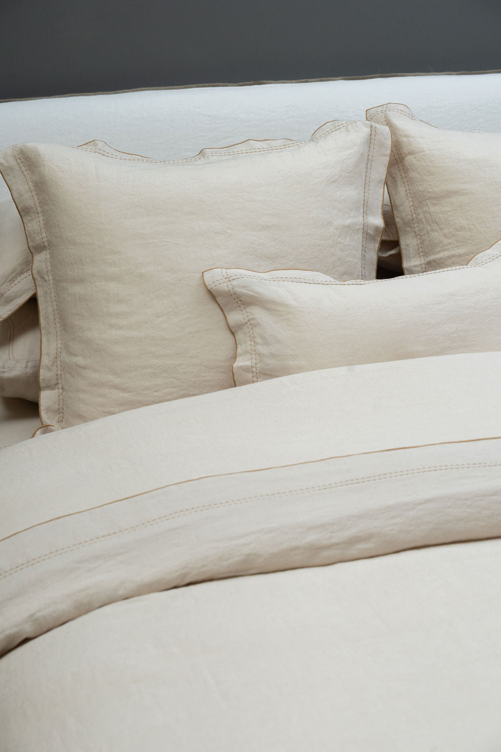 Hilvan Duvet Set