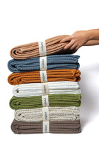 Blanco Roto Trama Throw